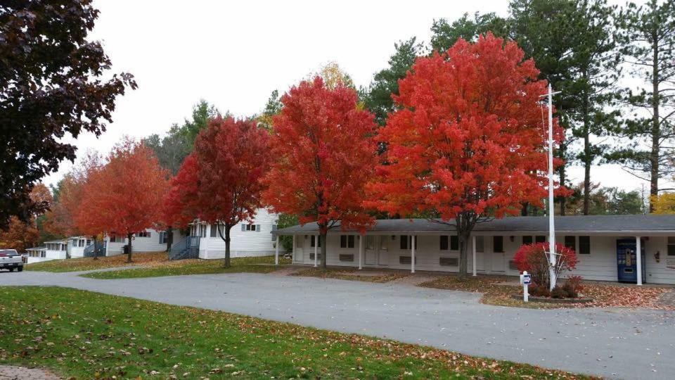 West Winds Motel & Cottages Clayton Exterior photo